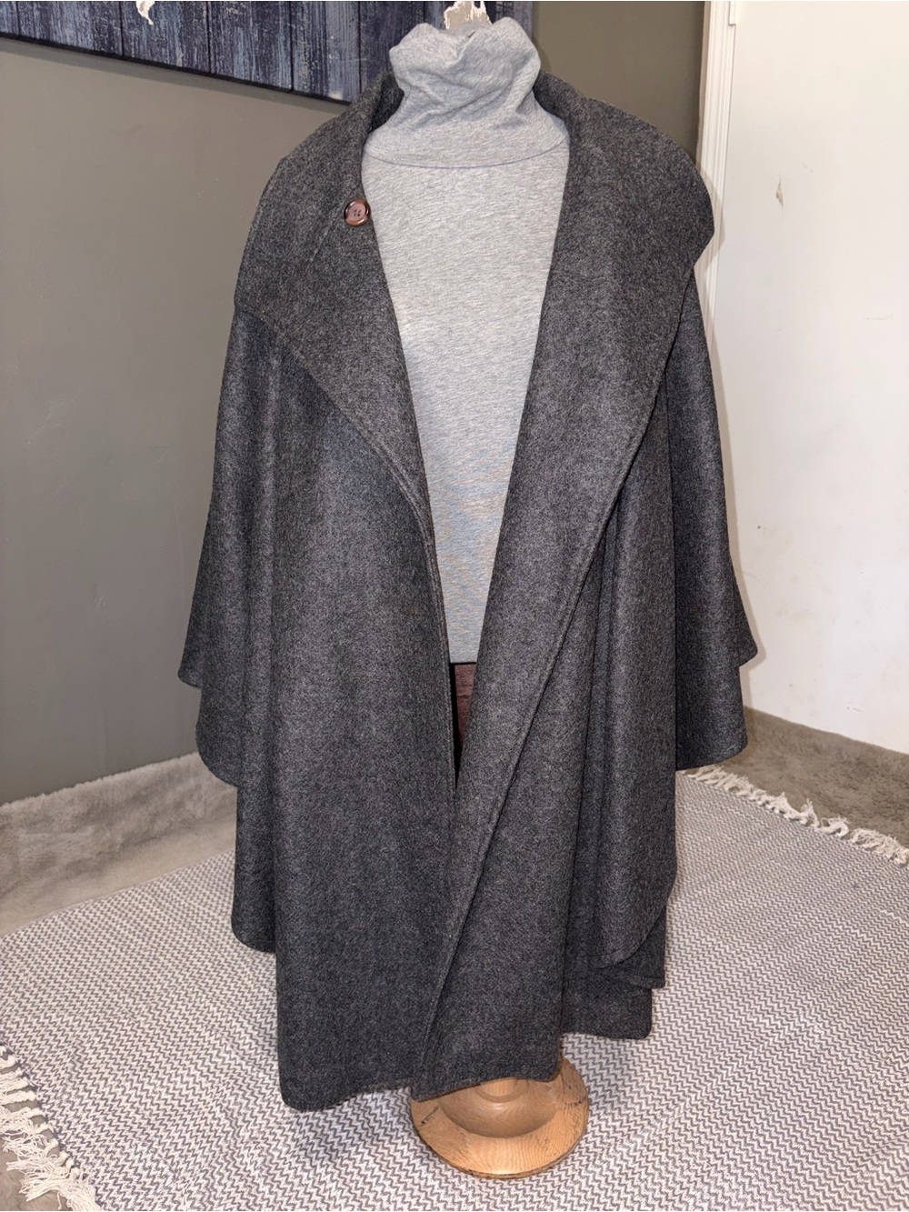 Captivate 100% Pure Wool Cape Coat Charcoal Gray Made Uruguay